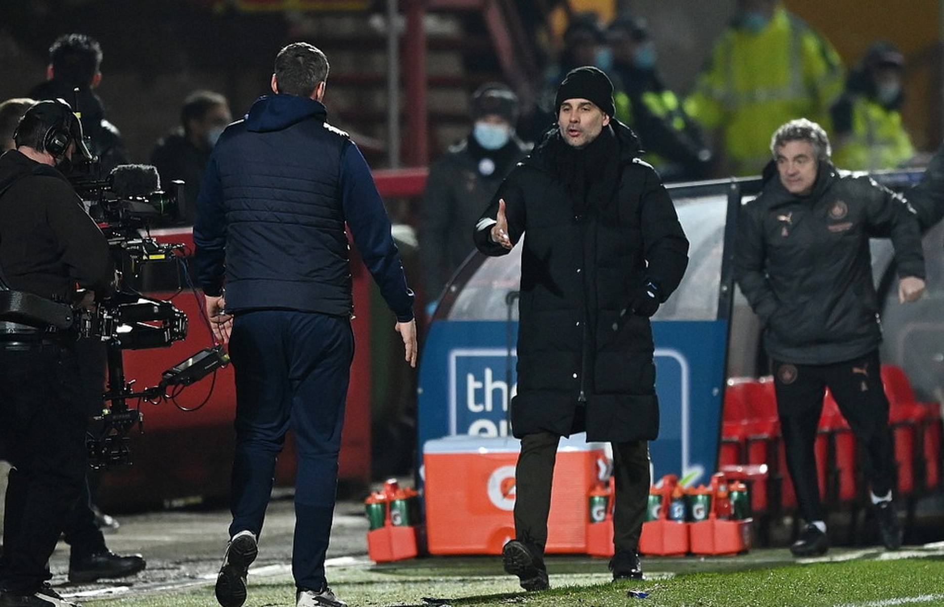 特别是在球 特别是在球