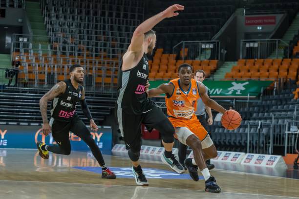 表现却一直 表现却一直