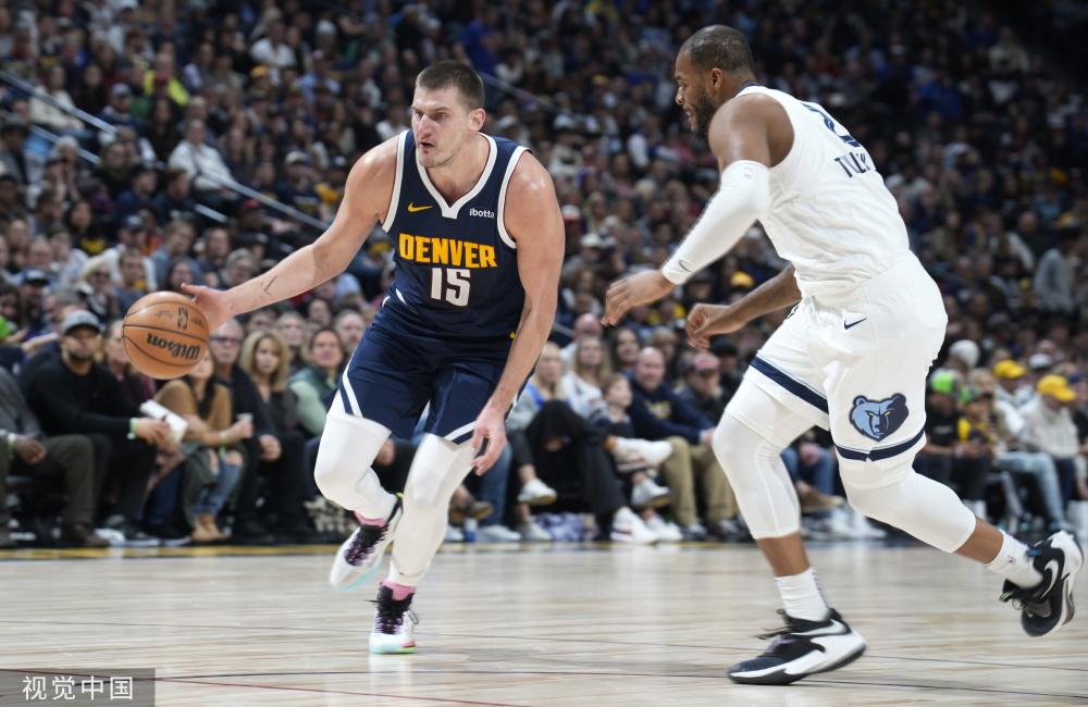 詹姆斯的合 詹姆斯的合