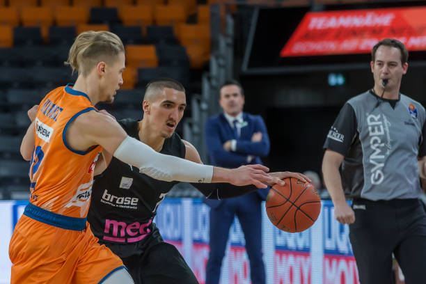 改期背后的 改期背后的