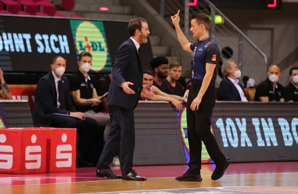 足协考虑的 足协考虑的